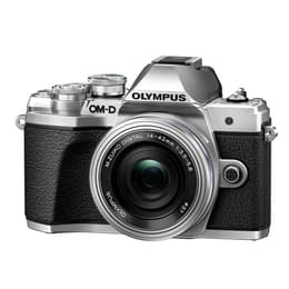 Olympus OM-D E-M10 MARK III - Svart/Grå + Olympus M.Zuiko Digital ED 14-42mm f/3.5-5.6 EZ MSC + Sigma DC 30mm f/1.4