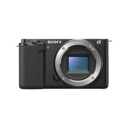 ZV-E10 - Svart + Sony 16-50mm f/3.5-5.6 OSS f/3.5-5.6