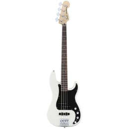 Fender Precision Deluxe Active Musikinstrument