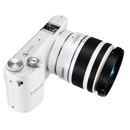 NX2000 - Vit + Samsung NX 18-55mm f/3.5-5.6 OIS + NX 50-200mm f/4-5.6 ED OIS II f/3.5-5.6 + f/4-5.6