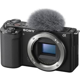 Alpha ZV-E10L - Svart + Sony Power Zoom 16-50mm f/3.5-5.6 OSS f/3.5-5.6