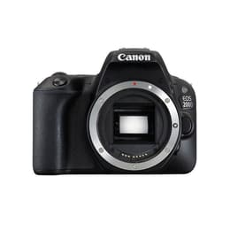 Canon EOS 2000D - Svart + Canon Zoom Lens EF-S 18-55mm f/3.5-5.6 IS II + Canon EF-S 55-250mm f/4.0-5.6 IS f/3.5-5.6 + f/4.0-5.6